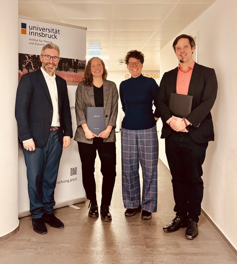 Felicitas Rachinger mit PrüferInnen