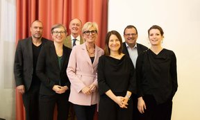 Gruppenfoto der beteiligten Personen