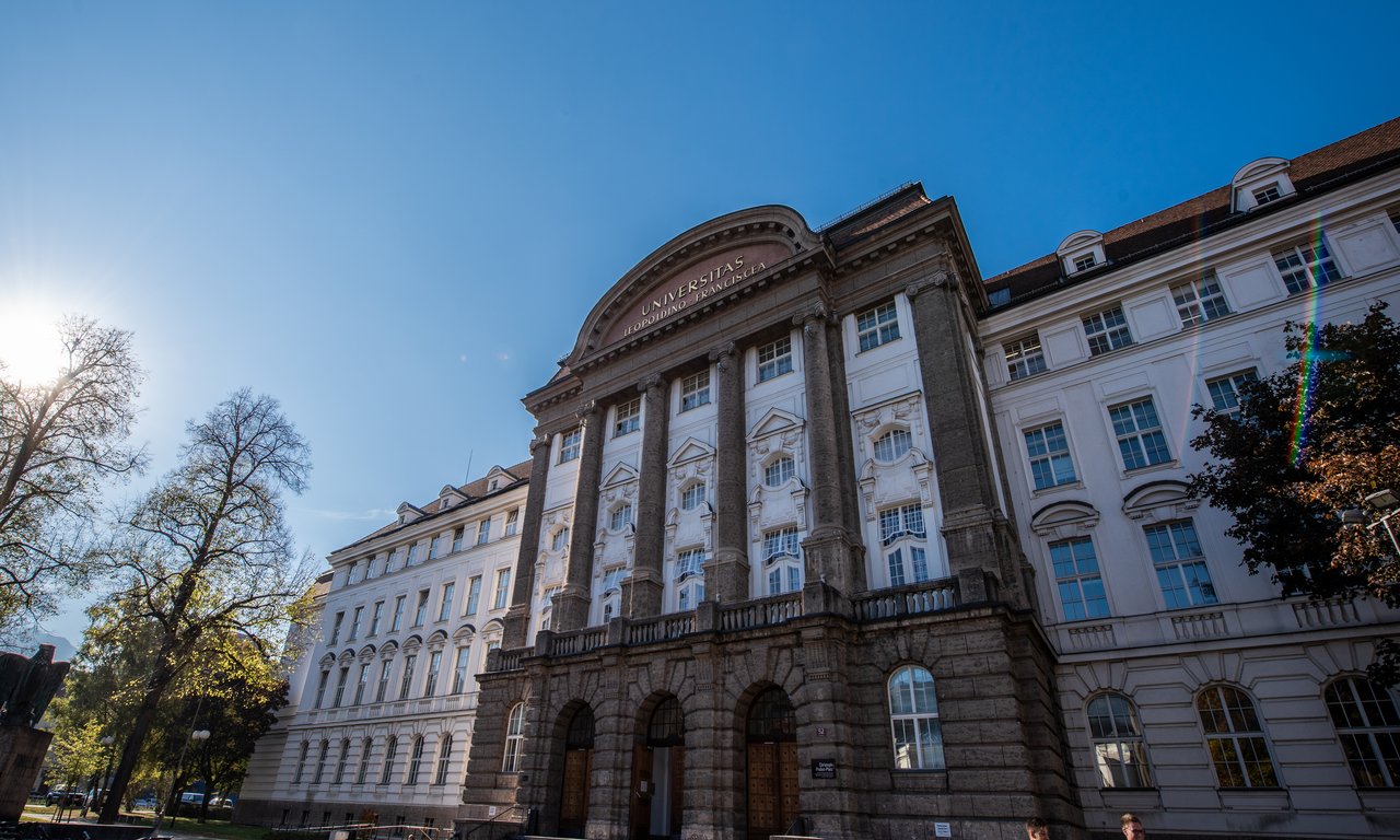 Hauptgebäude