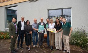 Gruppenfoto Erföffnung Studierendenwohnheim