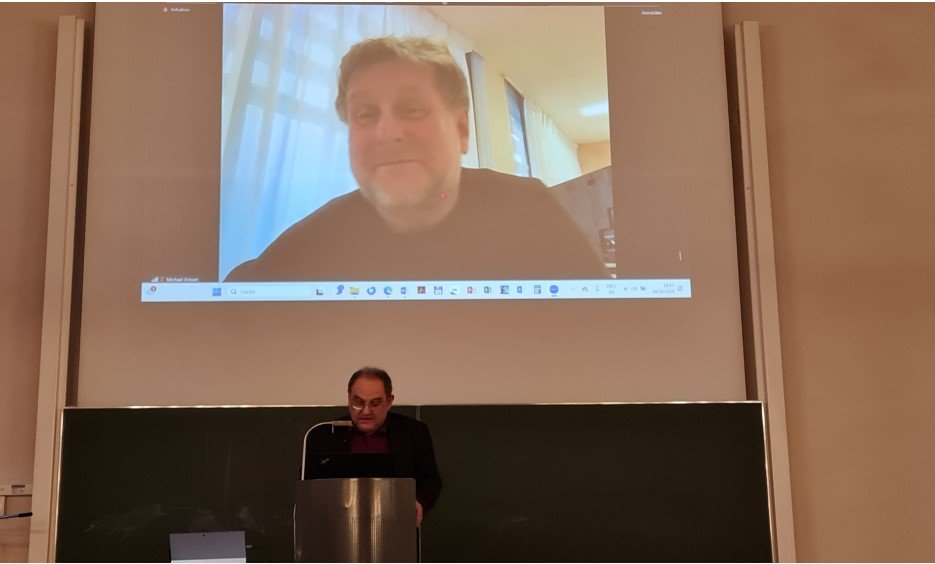 Nikolaus Wandinger bei der Vorstellung von Michael Kirwan, Foto: Wilhelm Guggenberger