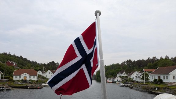 Zu sehen ist eine norwegische Flagge.