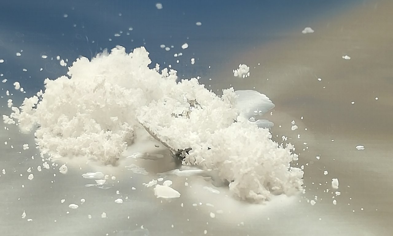 Flocken von amophem Eis