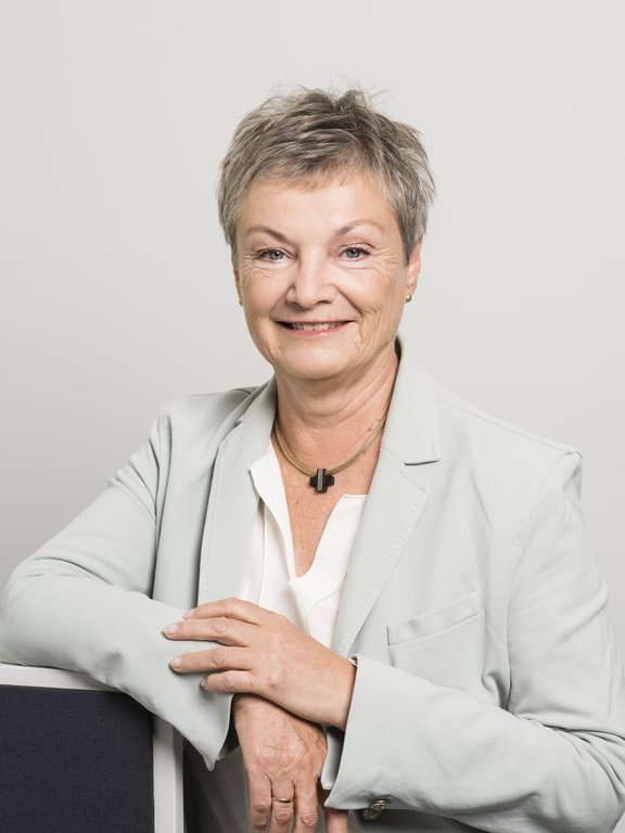 Porträt von Angelika Ritter-Grepl