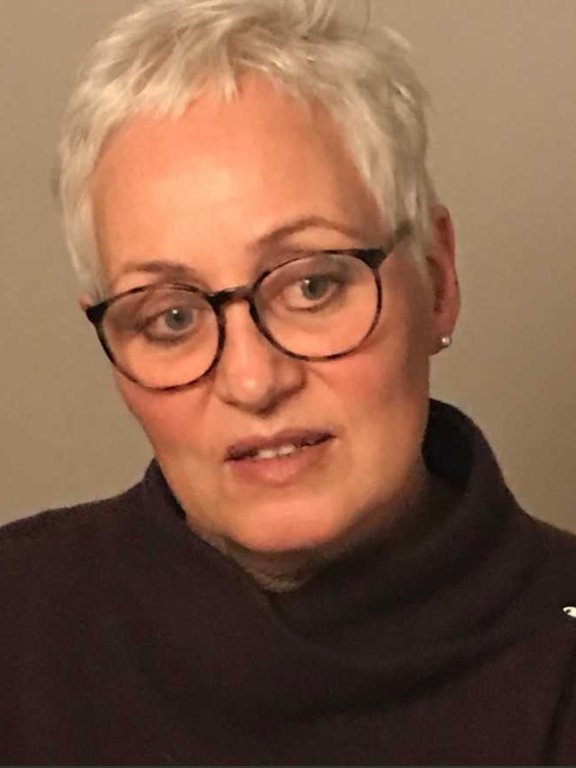 Ass.-Prof. Mag. Dr. Helga Ramsey-Kurz MA