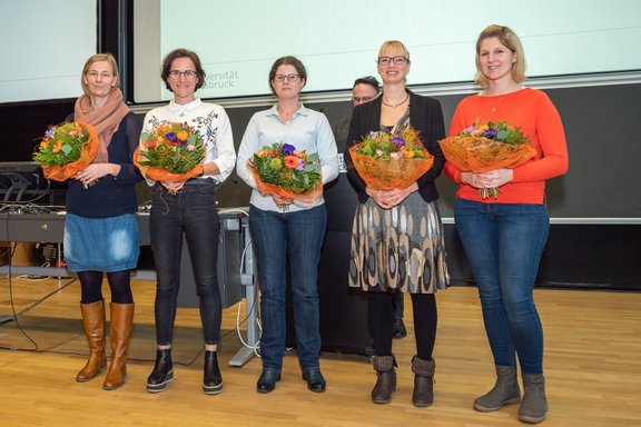 Das Team des Jubiläumsbüros: v.l.n.r.: Susanne Thurner, Mag. Isolde Erricher-König, Mag. Veronika Schaffer, Bernadette Abentung, Julia Egg