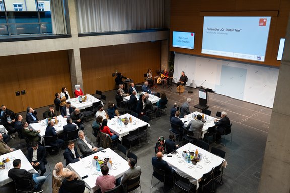 Iftar-Essen im Landhaus