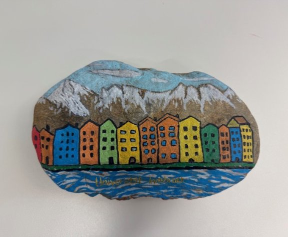 Institut gedenkt Luca Peters Stein wird bemalt