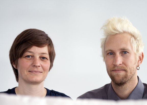 Porträtfoto von Elisa Frank und Nikolaus Heinzer, Credits: Elisa Frank