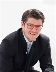 Ausserdorfer 1 Portrait