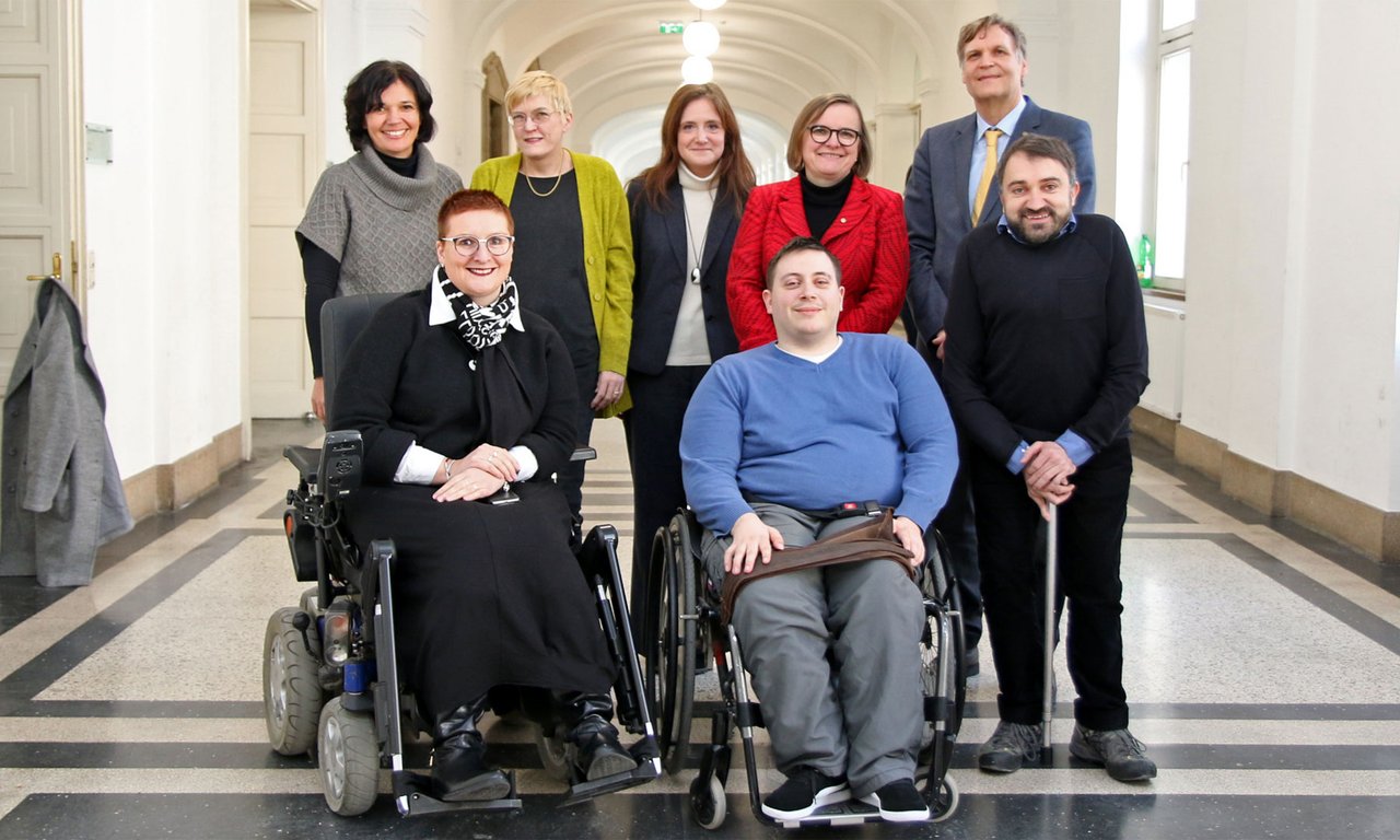 Gruppenfoto bei der Verleihung.