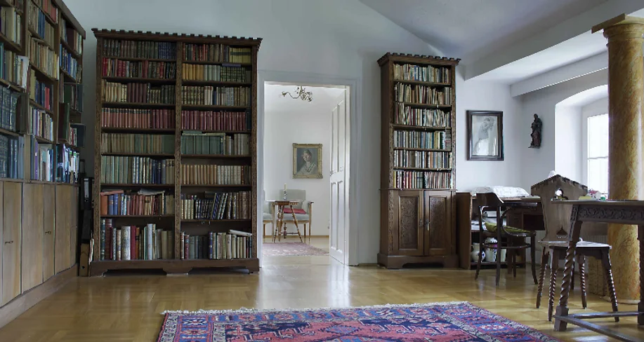 Ansicht der Bibliothek Rudolf Greinz