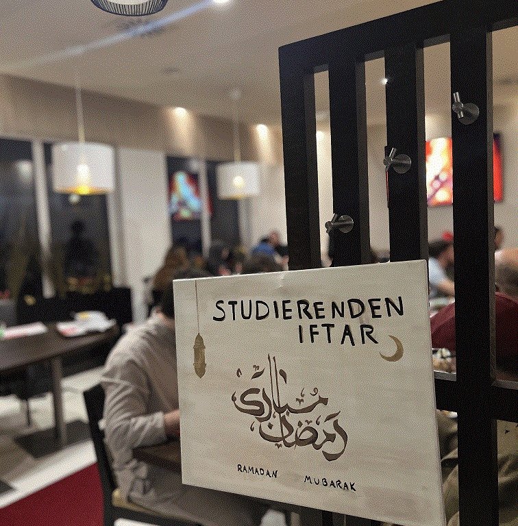 Iftar mit Studierenden 2024