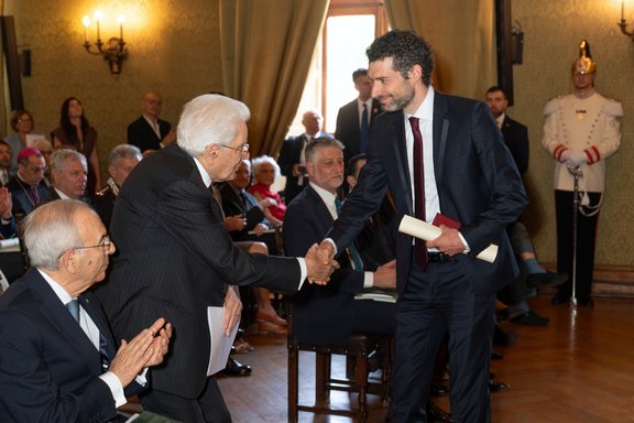 Sergio Mattarella gratuliert Hannes Pichler