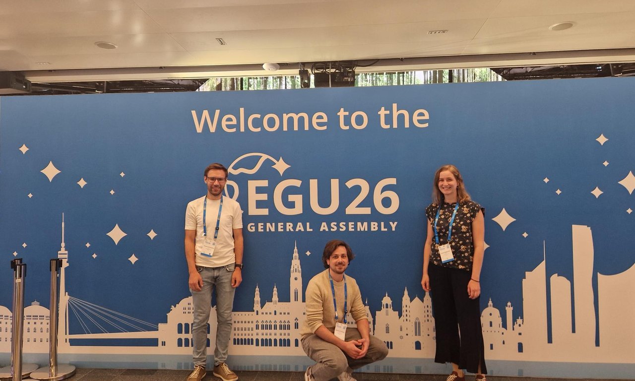 Thomas Schubatzky, Matthias Fasching und Sarah Wildbichler bei der EGU