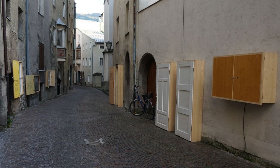 Hall in Bewegung