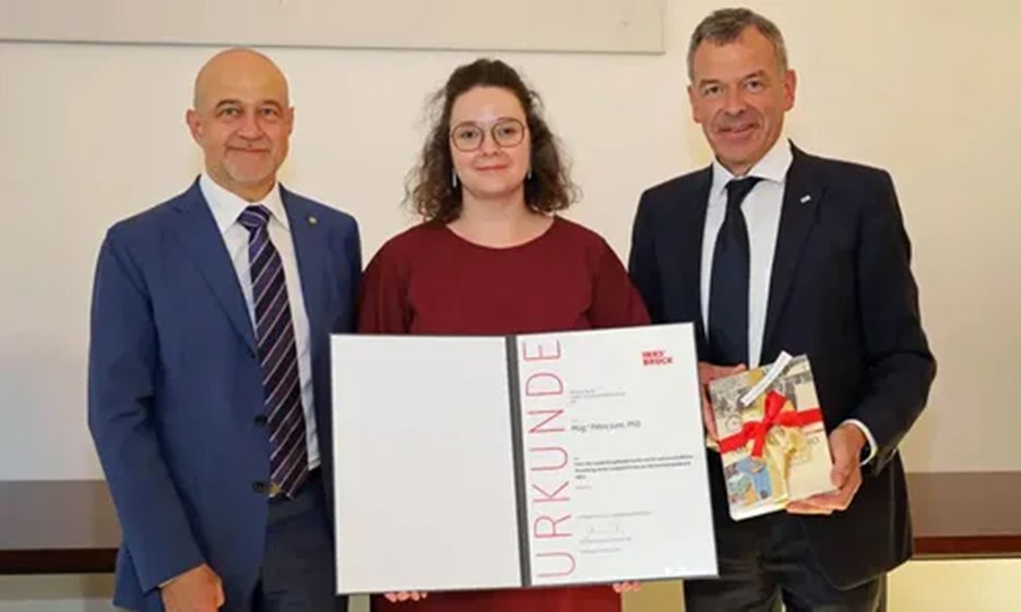 Preisverleihung Petra Juen. Bild: IKM/Darmann