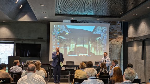 Abschluss- und Dankesrede der Organisatoren Armin Torggler und Georg Neuhauser