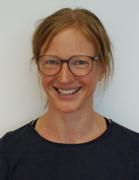 Portrait Gertraud Medicus