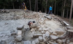 Ausgrabungen in Birgitz.