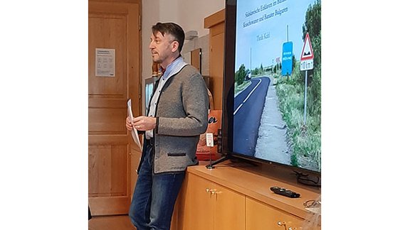 Kurt Scharr präsentiert das Programm für das kommende Studienjahr