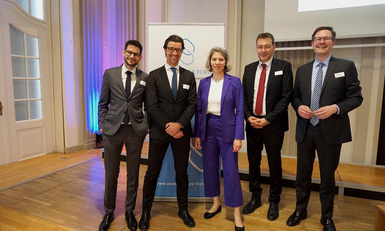 Gruppenbild Referent:innen