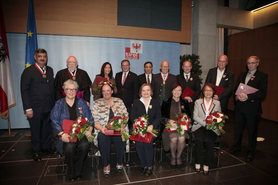 vorne 2.v.r. Martina Kraml