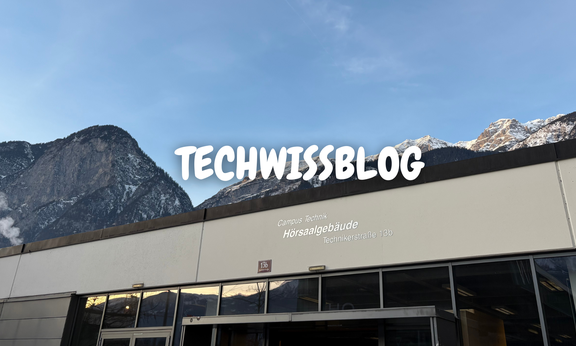 Blick auf Hörsaalgebäude, Aufschrift TechWissBlog