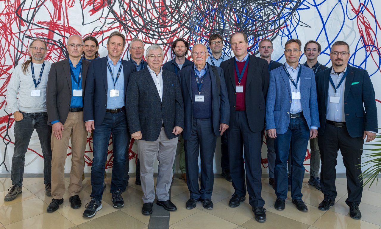 Gruppenbild um Rainer Blatt